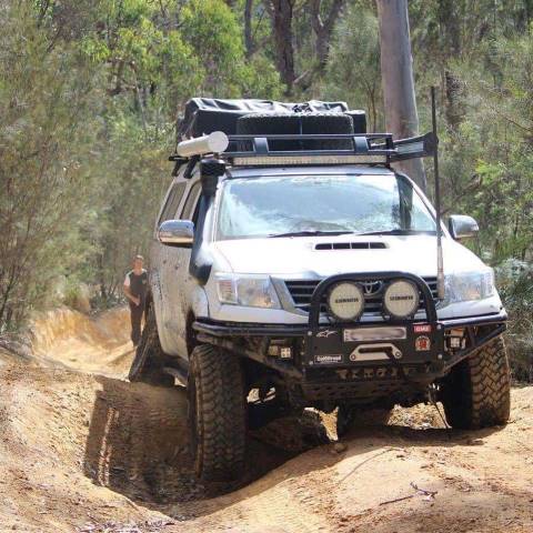 Bud’s Customs – Australian Made Roof Racks and Exterior Accessories